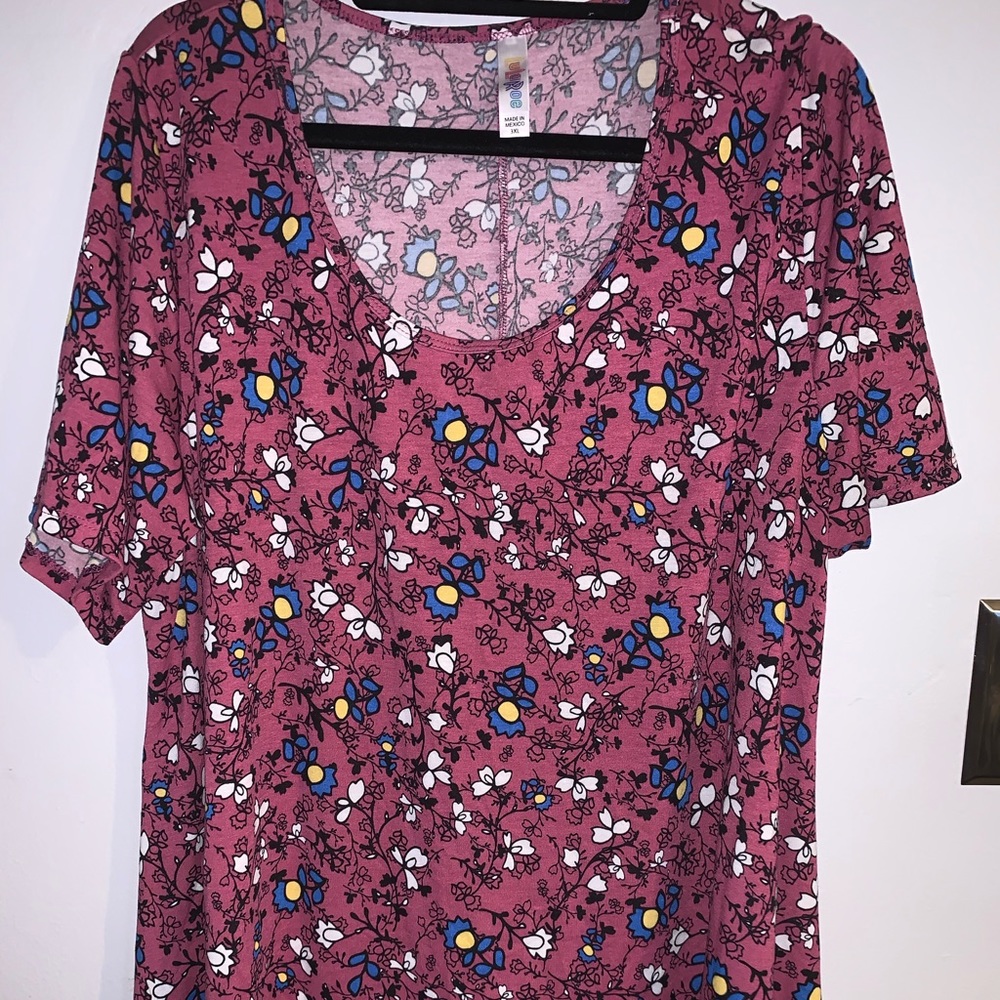 Lularoe floral perfect tee